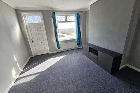 2 bedroom house to rent, Snydale Road, Cudworth