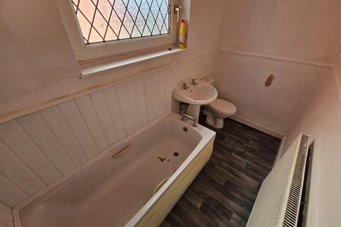 2 bedroom house to rent, Snydale Road, Cudworth
