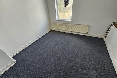 2 bedroom house to rent, Snydale Road, Cudworth