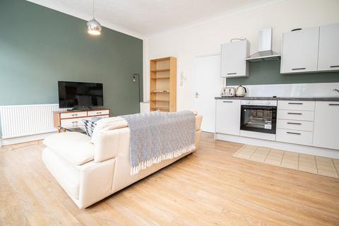 2 bedroom apartment to rent, Fitzhamon Embankment, Riverside, Cardiff