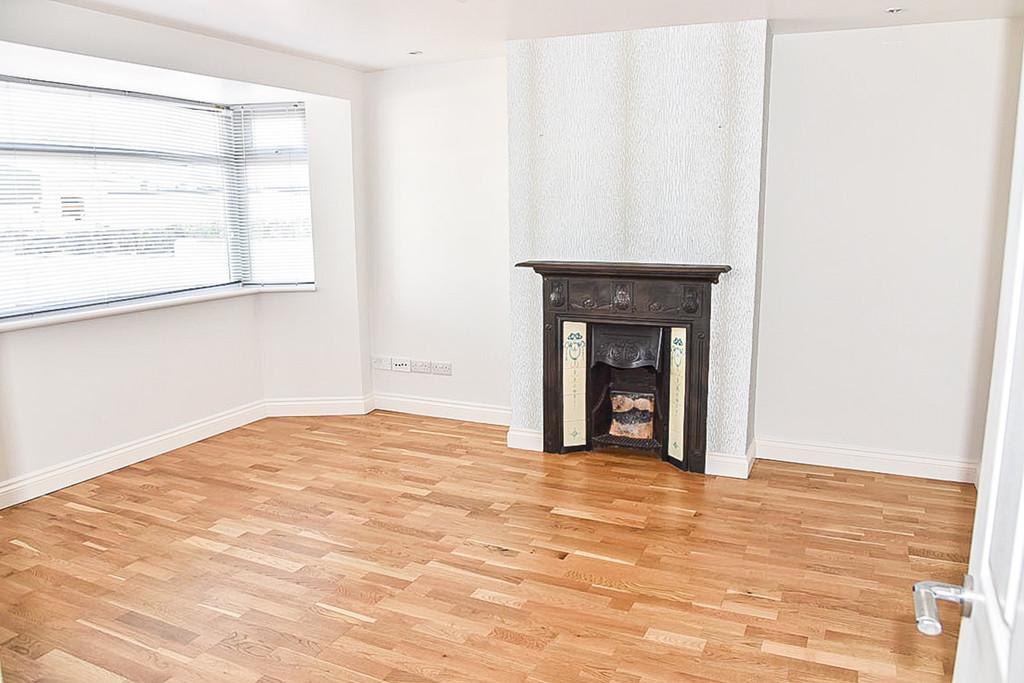 Living Room2-2
