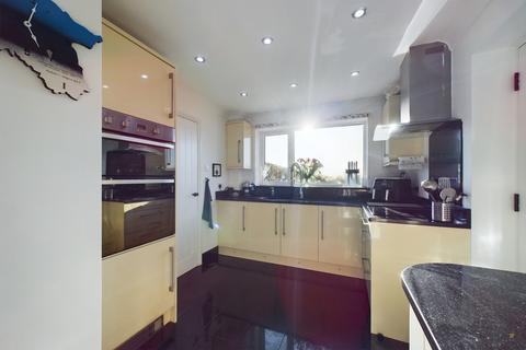 3 bedroom detached house for sale, Pear Tree Close, Huntington, Cannock