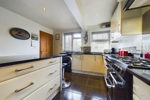 71 Pennycroft Road, Uttoxeter, ST14 7ES