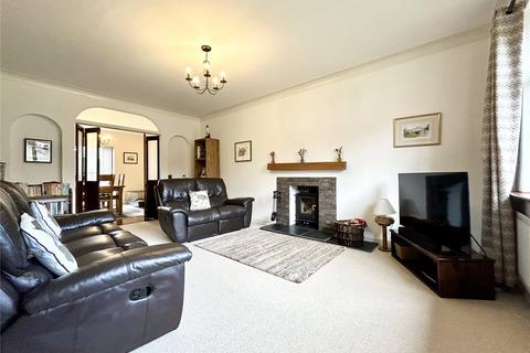 6 North Rise, Greenfield, Oldham, OL3 7ED