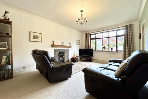 6 North Rise, Greenfield, Oldham, OL3 7ED