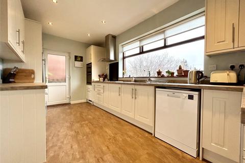 6 North Rise, Greenfield, Oldham, OL3 7ED
