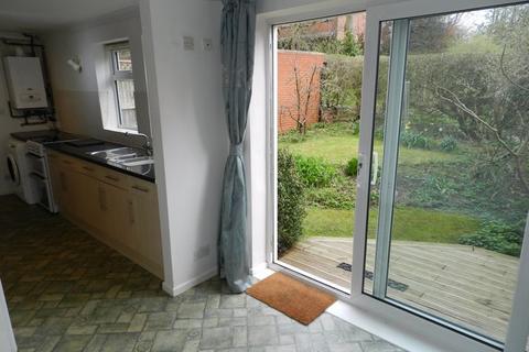 72 Cliff Road, Leeds, LS6 2EZ