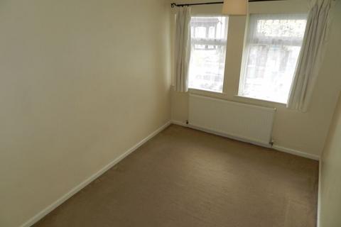 72 Cliff Road, Leeds, LS6 2EZ