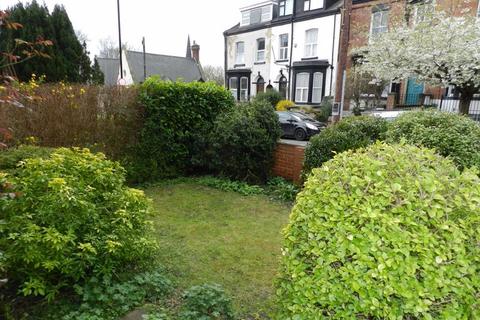 72 Cliff Road, Leeds, LS6 2EZ