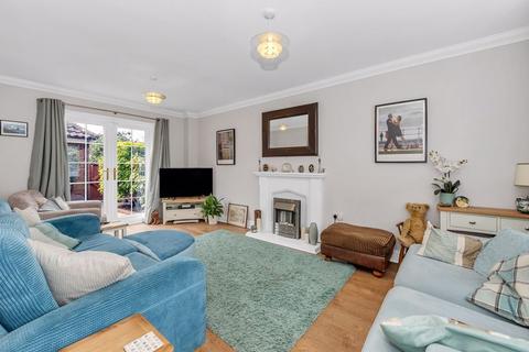 4 bedroom terraced house for sale, Corsbie Close, Bury St. Edmunds