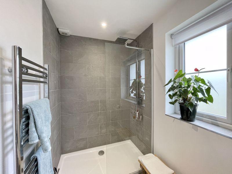 En Suite Shower Room