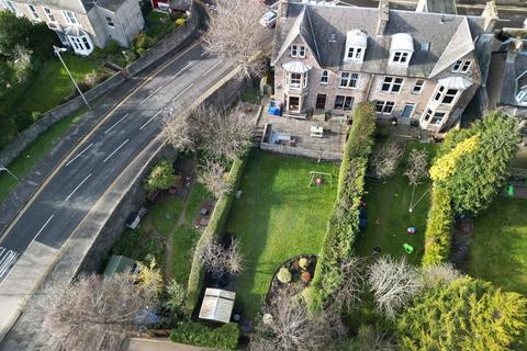 2 Glenearn Road, Perth, PH2 0DZ