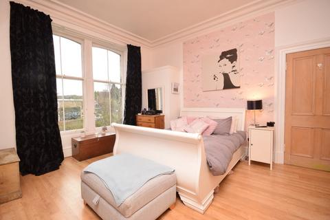 2 Glenearn Road, Perth, PH2 0DZ
