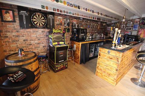 35 Howdles Lane, Brownhills, Walsall, WS8 7PL