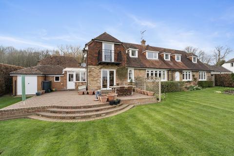 5 bedroom detached house for sale, Boughton Aluph, TN25 4HS