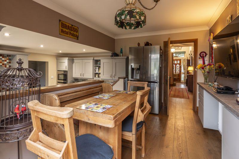 Breakfast Room