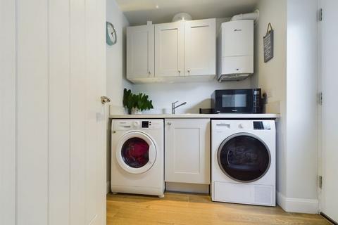 undefined, Canal Close, Newport TF10