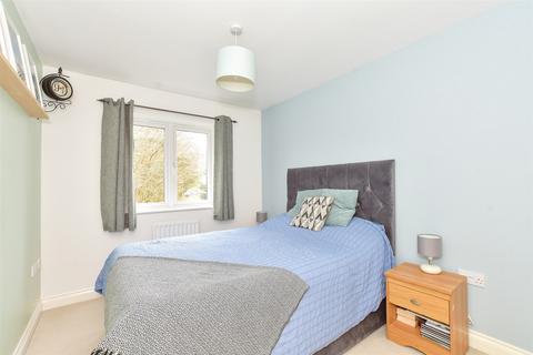 3 bedroom semi-detached house for sale, Shearer Close, Havant, Hampshire