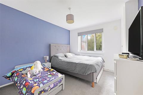 1 bedroom flat for sale, Fernhill Court, Walthamstow, London, E17