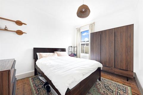 1 bedroom flat for sale, Leyton, London E10