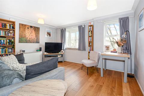 2 bedroom flat for sale, Hallingbury Court, Walthamstow, London, E17