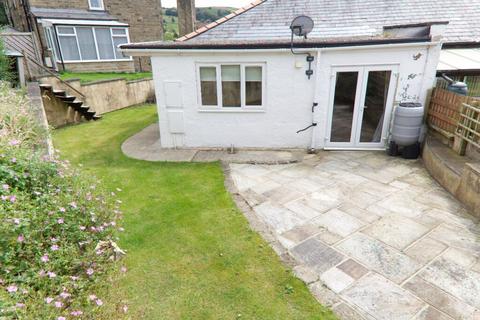 2 bedroom bungalow for sale, Elm Crescent, East Morton, West Yorkshire, BD20