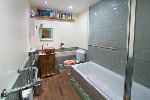 3 bedroom end of terrace house for sale, Hob Cote Lane, Oakworth, Keighley, West Yorkshire, BD22