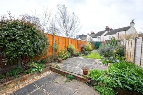 72 Chiltern Road, Dunstable, LU6 1ER