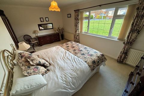 3 bedroom detached bungalow for sale, Parc Yr Ynn, Llandysul, SA44