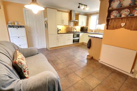 2 bedroom bungalow for sale, Seawell Road, Bude, Cornwall, EX23