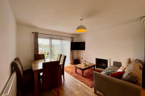 12a Fortfields, Dursley, GL11 4JZ