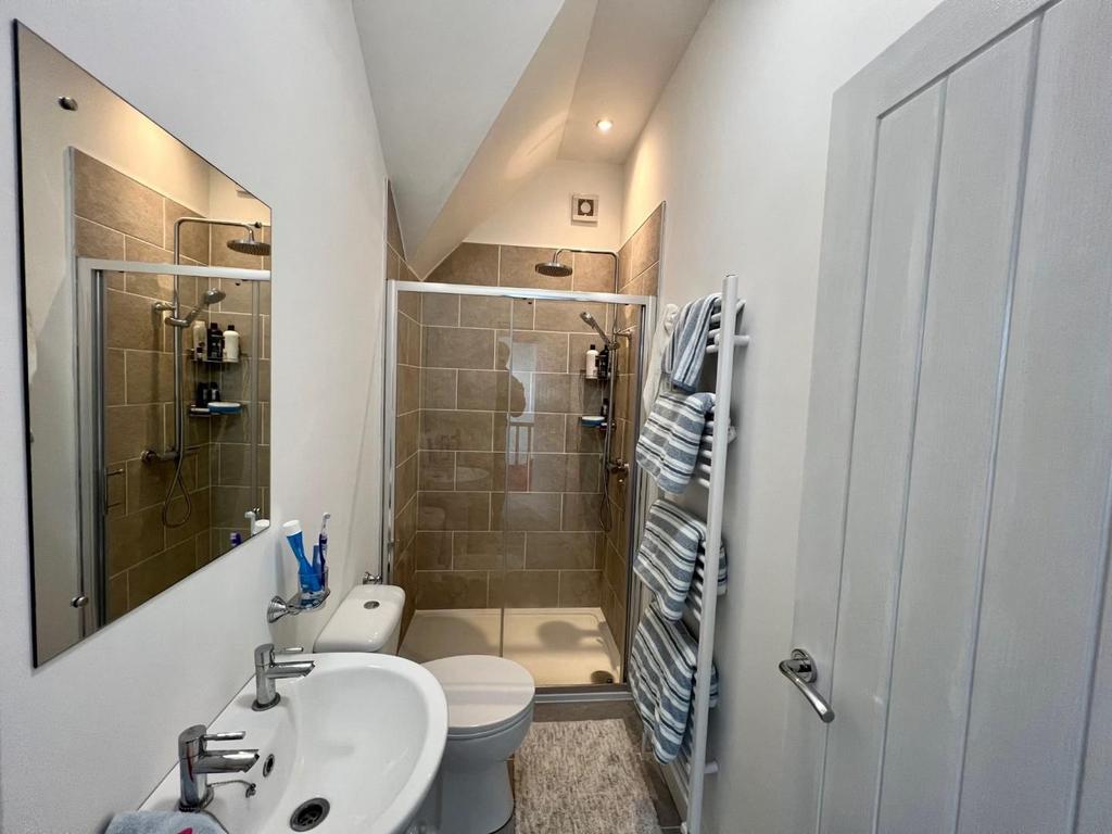 Ensuite.jpg