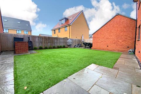 3 bedroom detached house for sale, Buckworth Drive, Wootton, Bedford