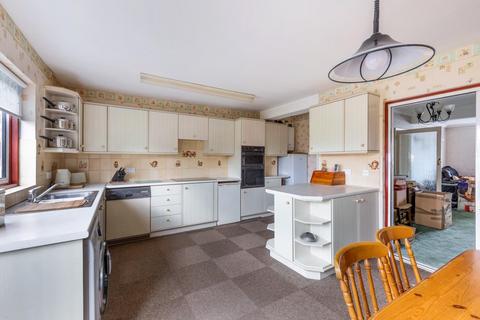94 Pams Way, Epsom, KT19 0HX