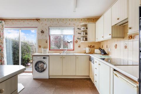 94 Pams Way, Epsom, KT19 0HX