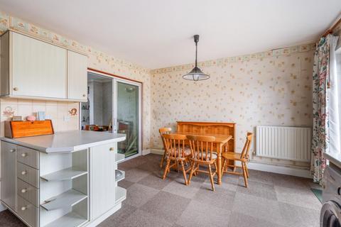 94 Pams Way, Epsom, KT19 0HX