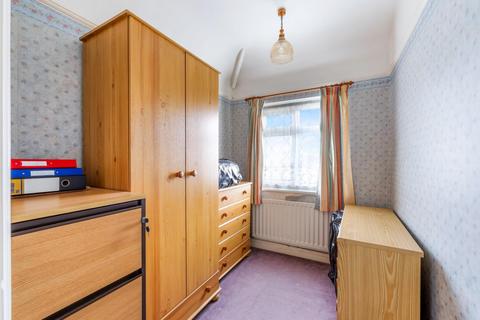 94 Pams Way, Epsom, KT19 0HX