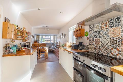 8 Faulkner Close, Stourbridge, DY8 1AP