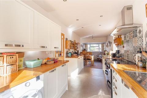 8 Faulkner Close, Stourbridge, DY8 1AP