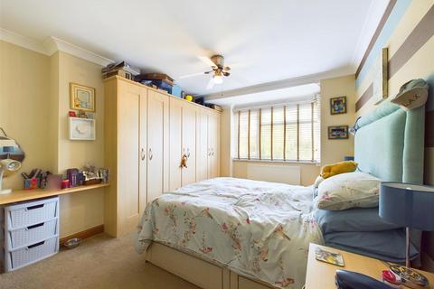 195 Longford Lane, Gloucester, GL2 9HD