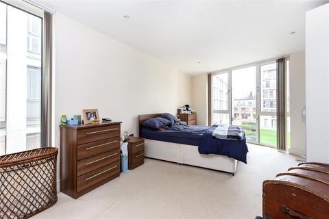 2 bedroom apartment for sale, Lett Road, London