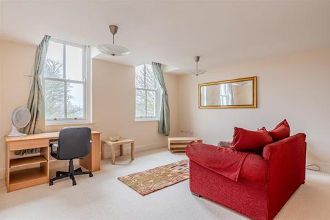 2 bedroom apartment for sale, Mill Mount Lodge, Mill Mount, York, YO24 1BG