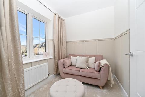 1 Crompton Way, Bradford, BD10 0DZ