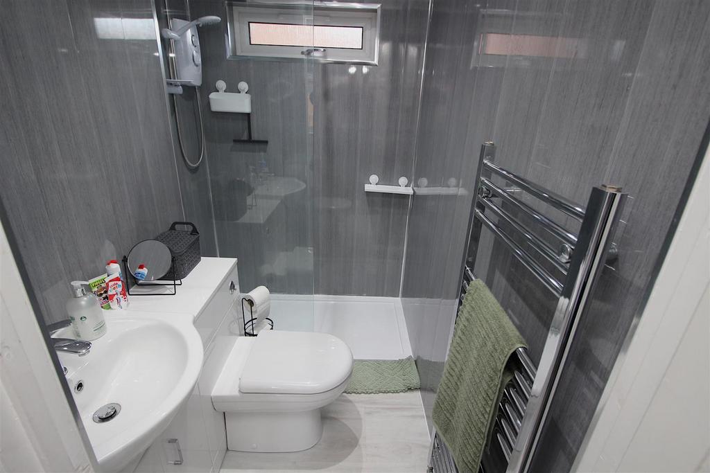 Ensuite Shower Room