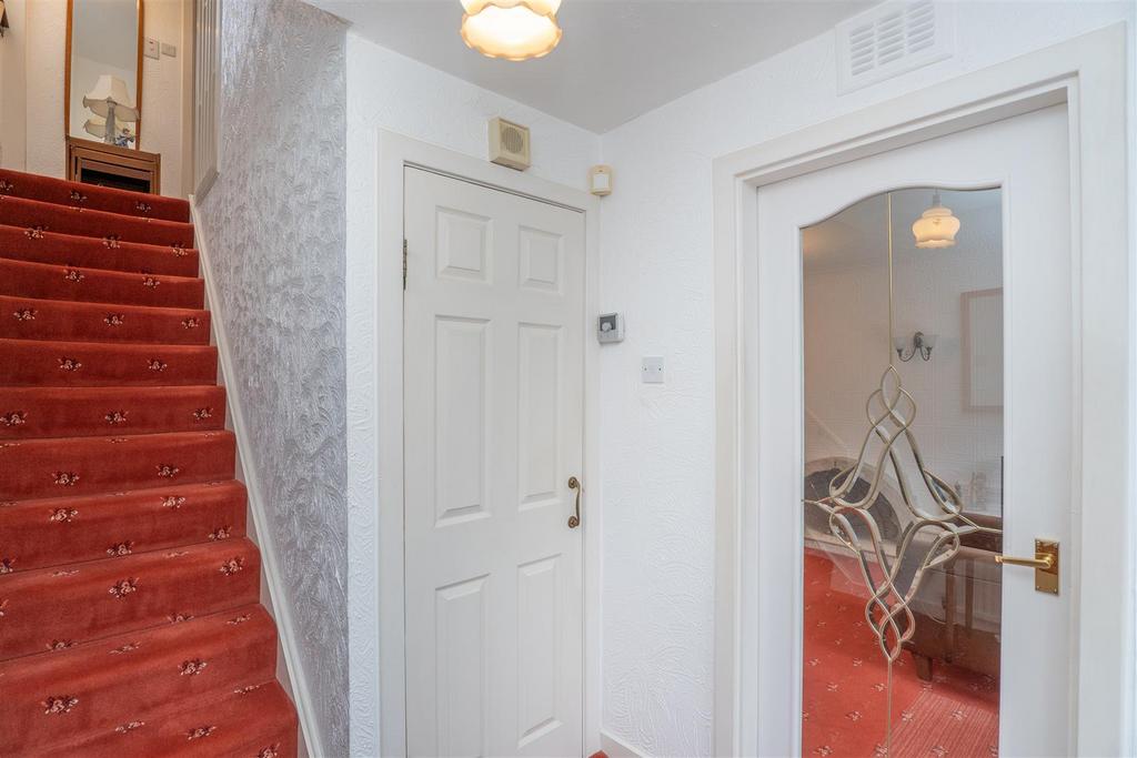 Aikman Road, Motherwell ML1 3 bed semidetached house for sale £169,995