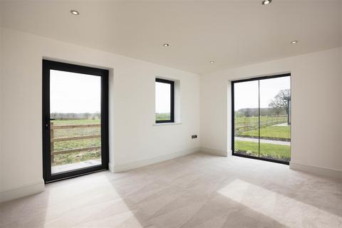 4 bedroom barn conversion for sale, Flying Horse Farm, Leeds LS15