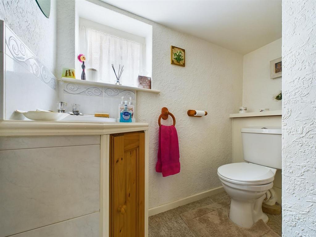 Cloakroom WC