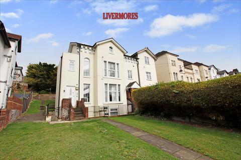Flat 1, 7 Cobham Terrace, Greenhithe, DA9 9HZ