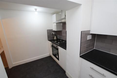 Flat 1, 7 Cobham Terrace, Greenhithe, DA9 9HZ