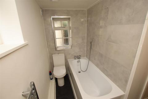 Flat 1, 7 Cobham Terrace, Greenhithe, DA9 9HZ